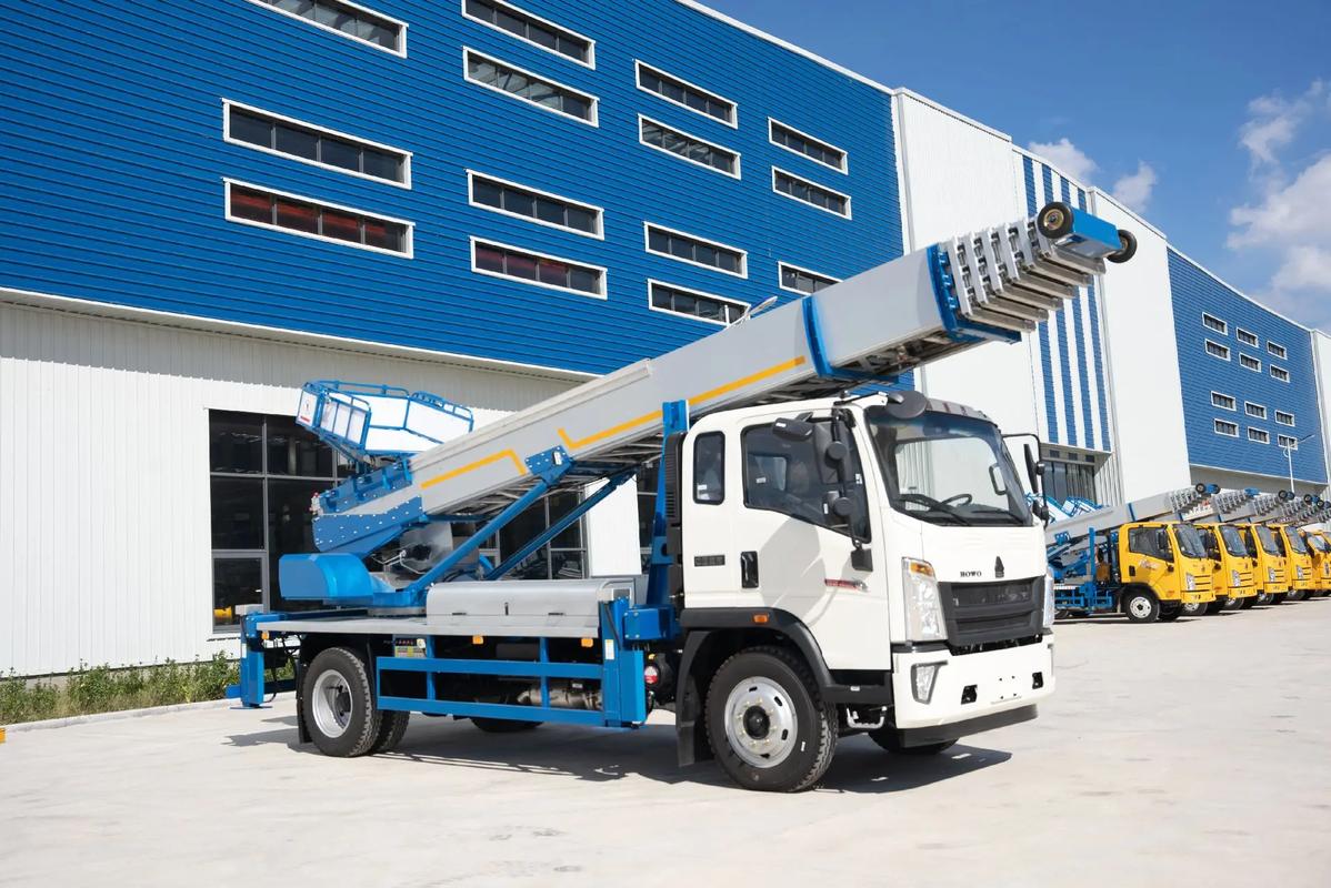 开福出租云梯车高空作业车 建筑垃圾搬运