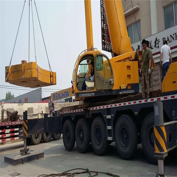 开福当地吊车出租|机器吊装|75吨|工厂搬迁服务